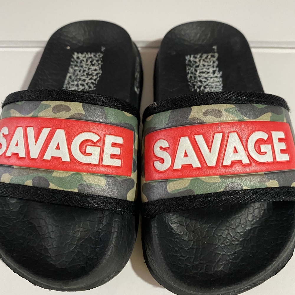 “SAVAGE “CAMO Toddlers Open Toe, Slip On Slides